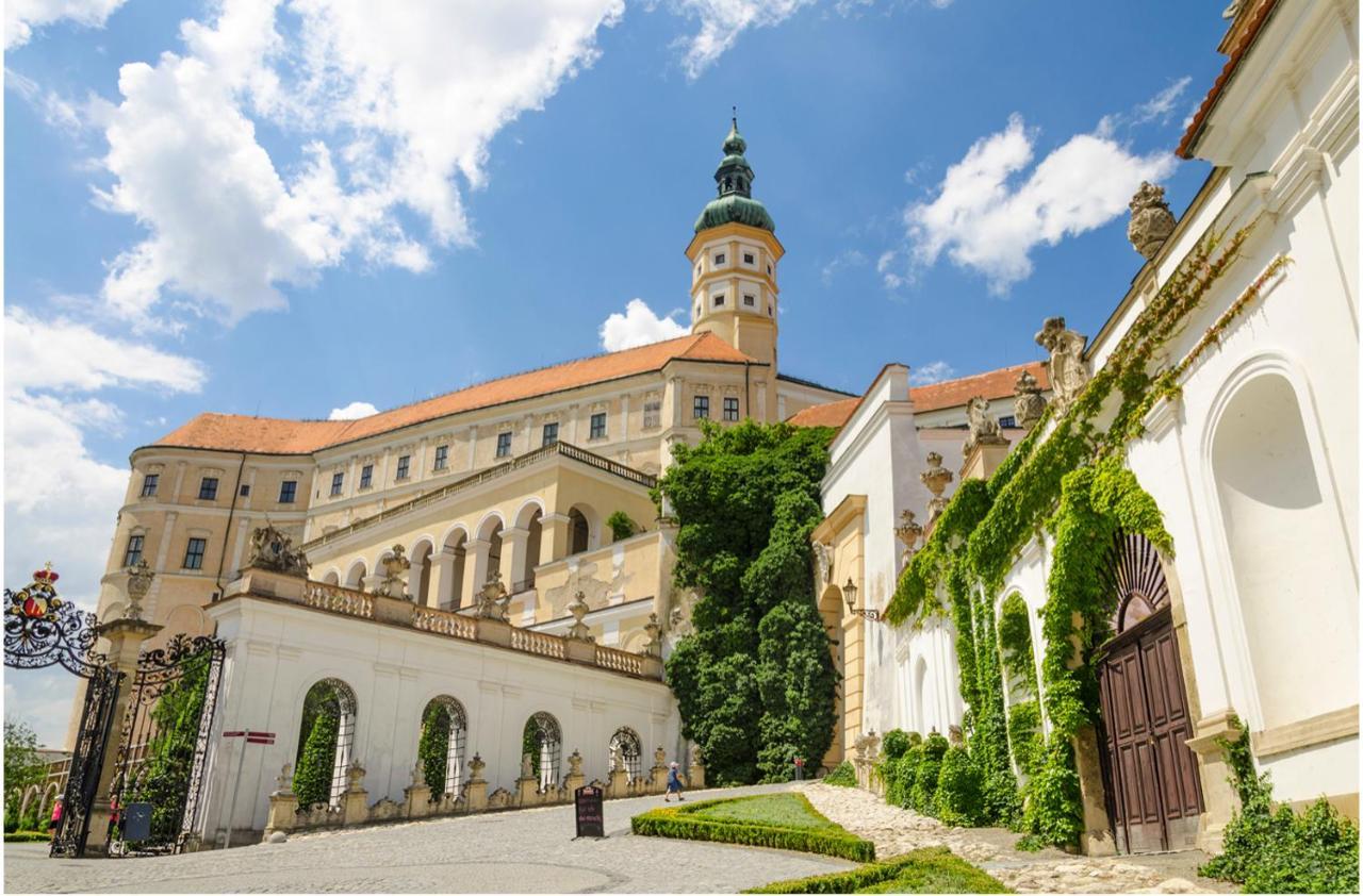 Appartamento Poetic Mikulov Esterno foto